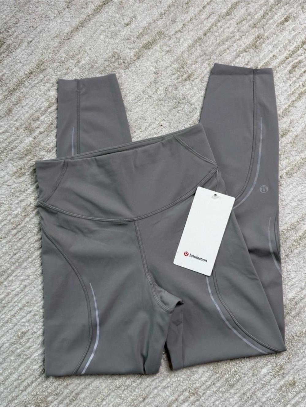 Lululemon Base Pace High-Rise Reflective Tight 23" Gull Grey / Size 4